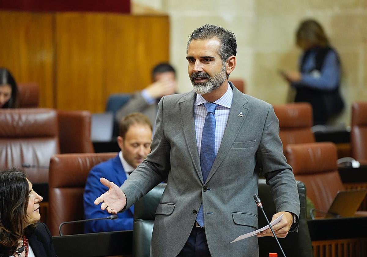 El consejero de Agricultura, Pesca, Agua y Desarrollo Rural, Ramón Fernández-Pacheco.