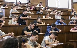 La selectividad mantiene en Andalucía el modelo de optatividad reducida y se celebrará los 2, 3 y 4 de junio