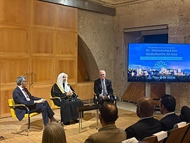 El secretario de la Muslim World League apela la paz con diálogo