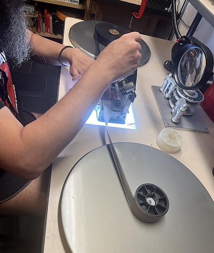 Imagen secundaria 2 - Traslado de los fotoquímicos al estudio de Speed. 