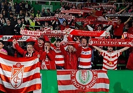 Aficionados del Granada en Santander.