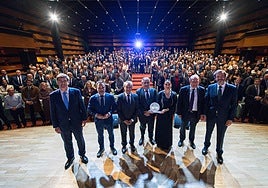 Foto de familia con los representantes de IDEAl, de San Telmo, Caja Rural de Granada y de Melfosur, la empresa premiada.