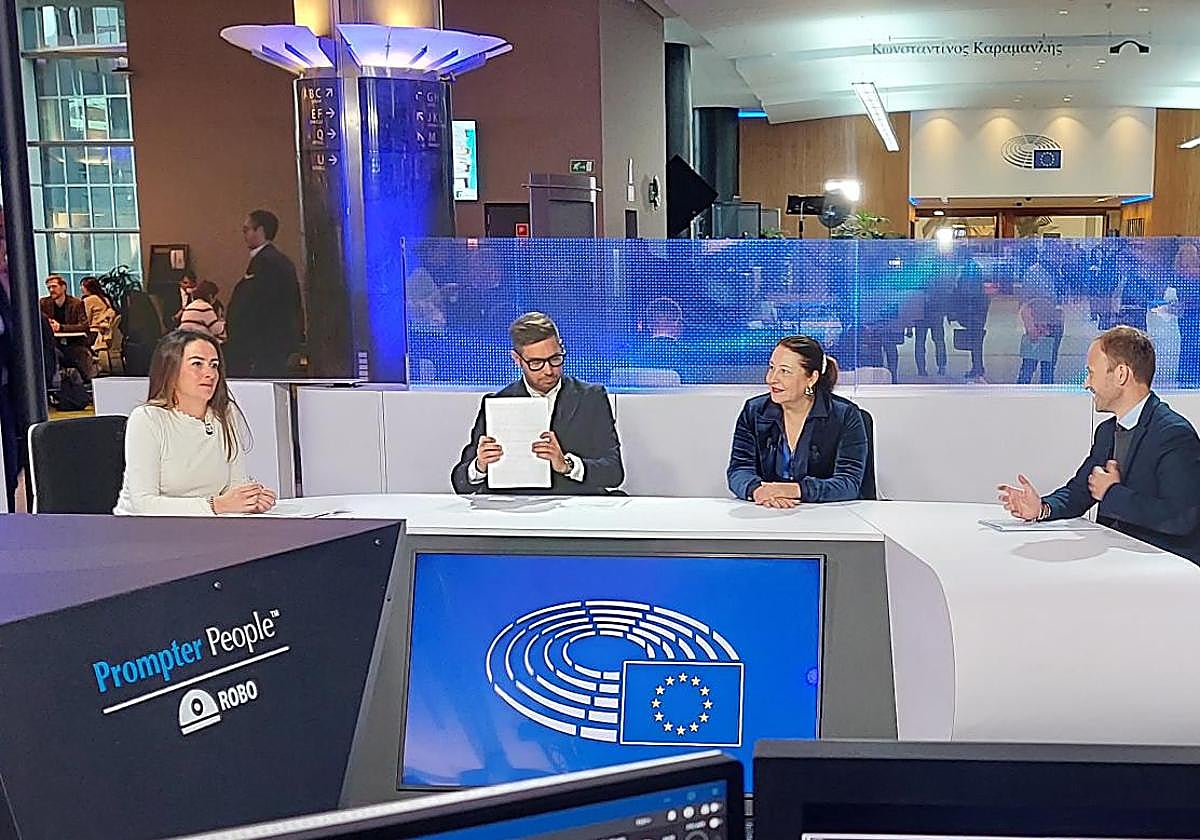 Aránzazu Martín defiende en el Parlamento Europeo los intereses de los agricultores almerienses