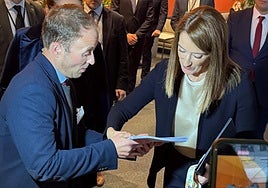 Entrega de las mociones.