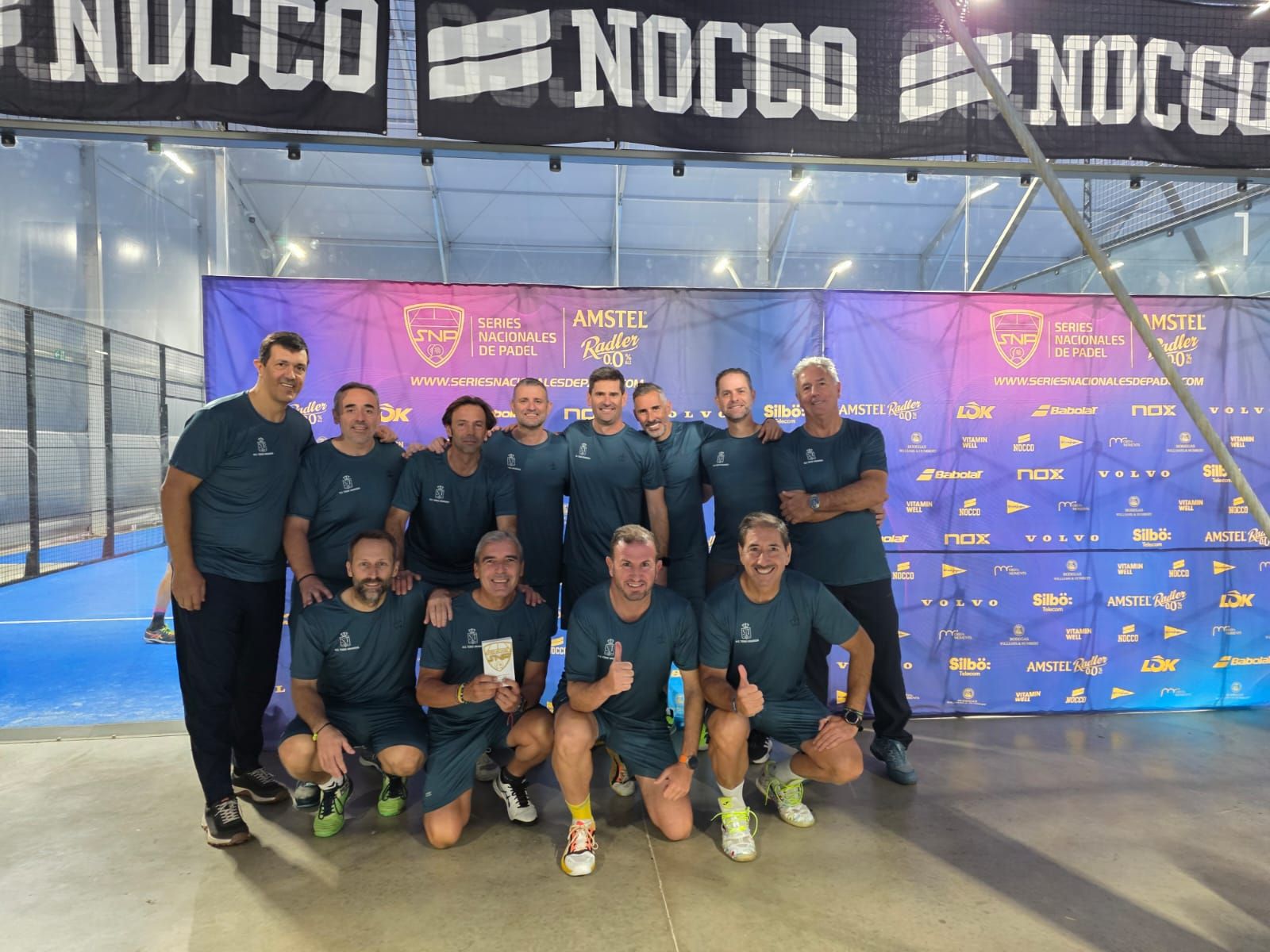 Equipo de la Real Sociedad de Tenis de Granada de pádel en la categoría de veteranos.