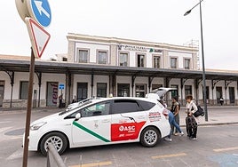 La ampliación del área de prestación conjunta del taxi en Granada pasa por una subida tarifaria