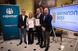 Ambas entidades han suscrito un convenio de colaboración destinado a la financiación y promoción de actividades culturales, sociales y patrimoniales en la ciudad.