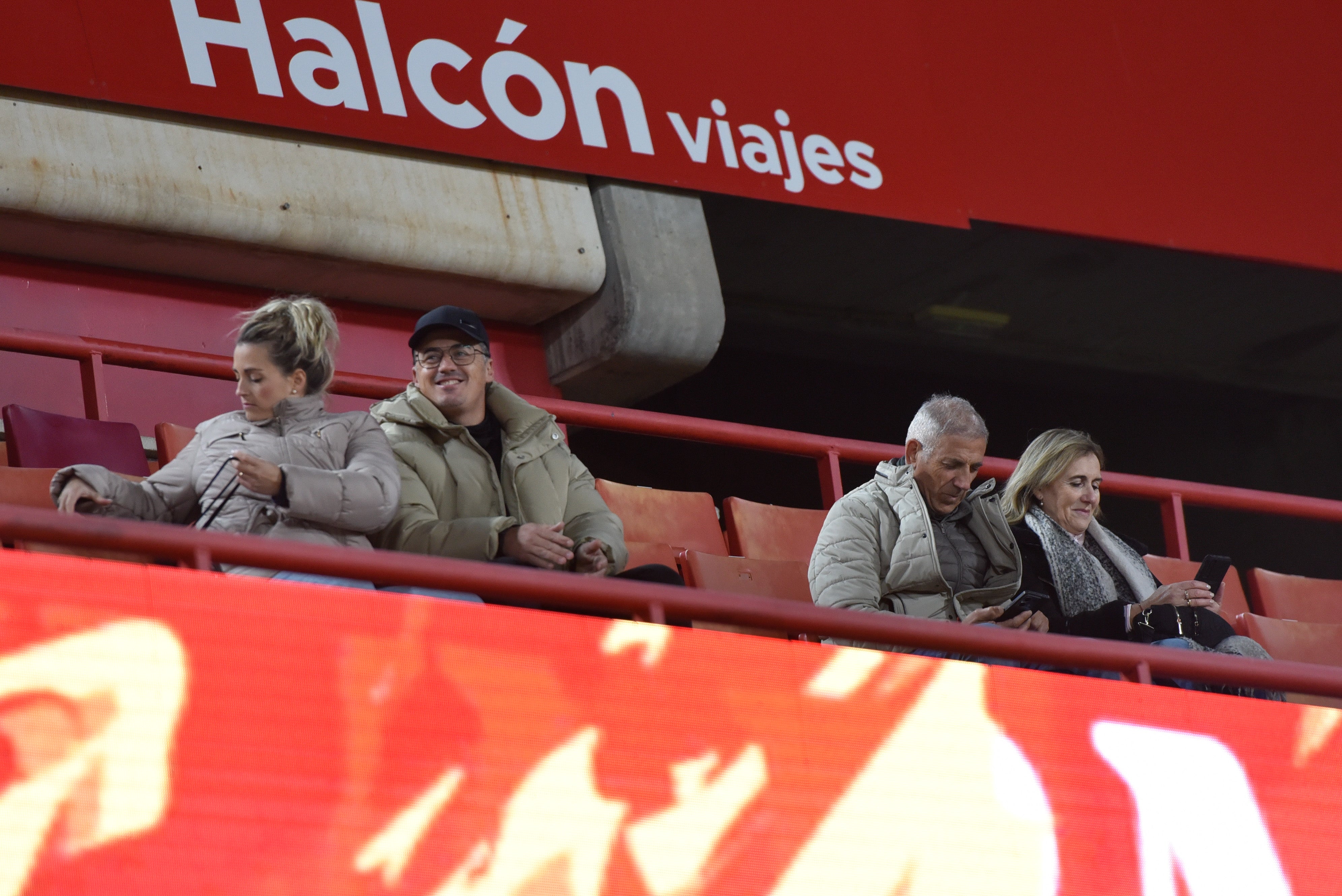 Búscate en la grada de Los Cármenes en el Granada-Córdoba