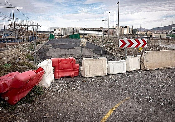 Las obras del carril ciclopeatonal se quedaron paralizadas hace 16 meses.