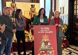 La alcaldesa de Almería, María del Mar Vázquez, en la presentación de la programación de Navidad