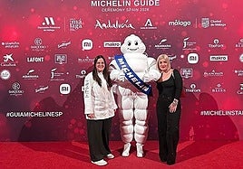 La chef Cristina Jiménez y la sumiller Lidia Outeda de Faralá