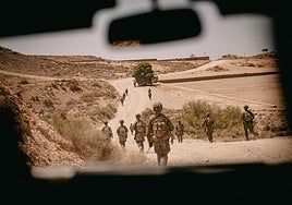 Imagen de archivo de legionarios durante las maniobras en Viator.