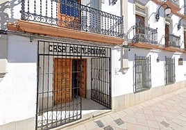 Fachada del Ayuntamiento de Pinos Puente.