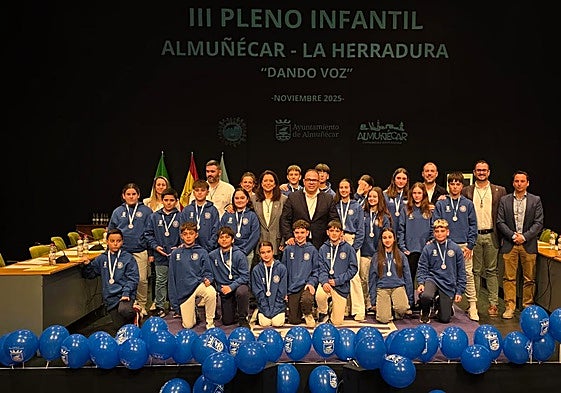 Almuñécar celebra su III Pleno de la Infancia con una apuesta clara por la protección y seguridad de los menores en el entorno digital