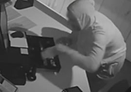 Dos detenidos por robar en viviendas y comercios de Huércal-Overa