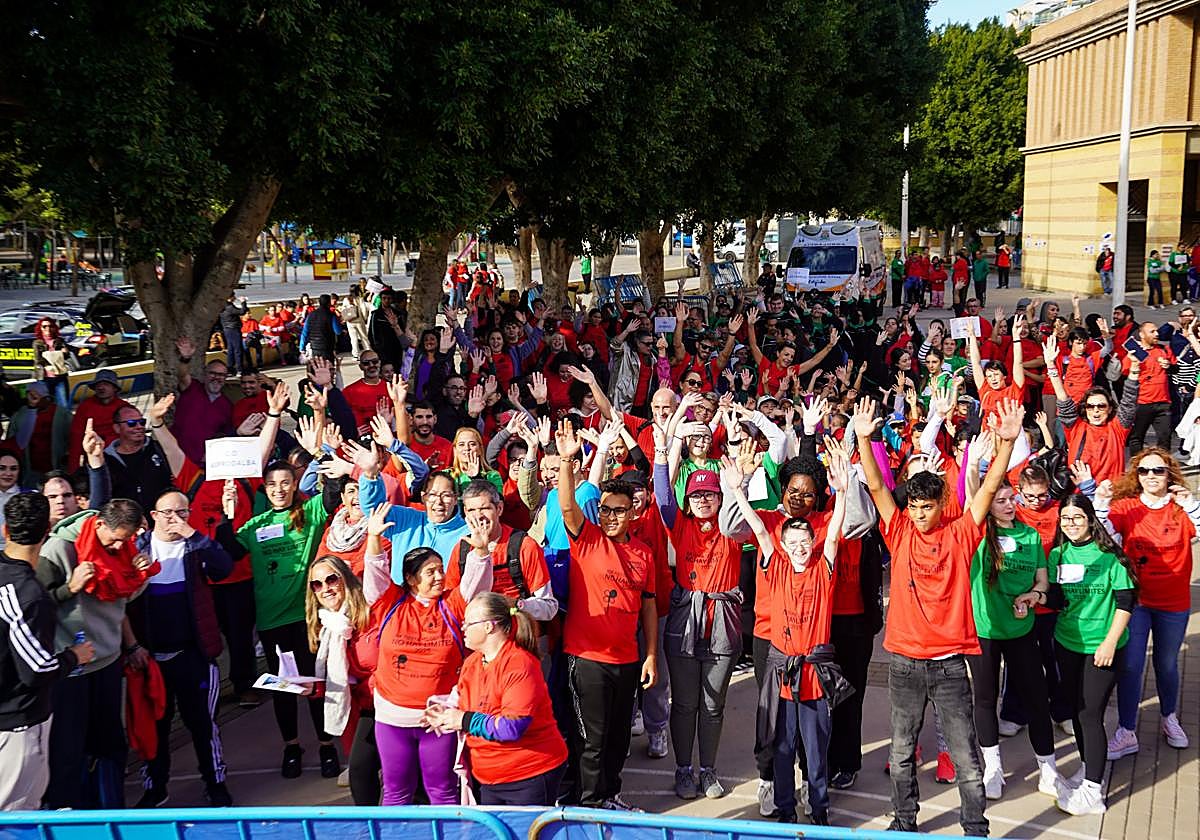 Cerca de un millar de personas disfrutan del deporte inclusivo en El Ejido