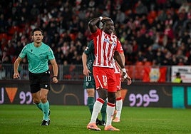 Dion Lopy se echa manos a la cabeza en un partido en el que la UDA se estrelló.