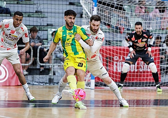 El Jaén Paraíso Interior FS acumuló méritos para haber sumado los tres puntos en el feudo del líder.