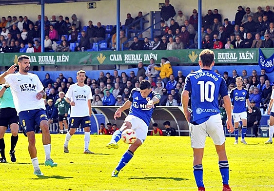 El UCAM sacó un empate de su visita a Linarejos la pasada temporada.