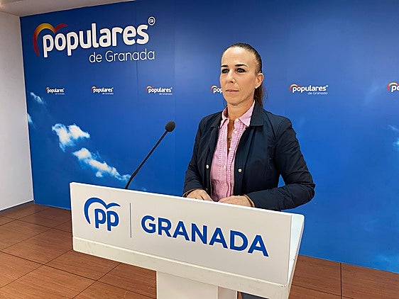 a portavoz provincial del PP, Lourdes Ramírez.