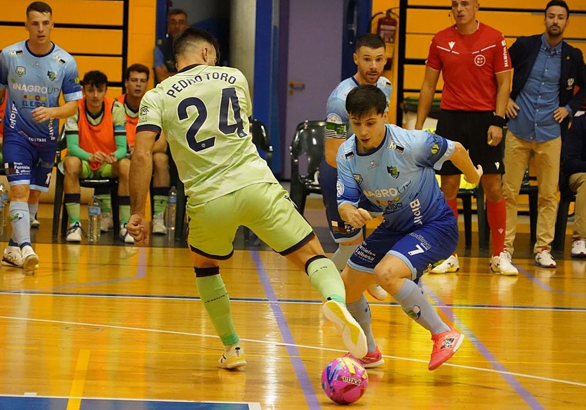 Adrián Rosas puso a Inagroup El Ejido por delante y el partido fue celeste.