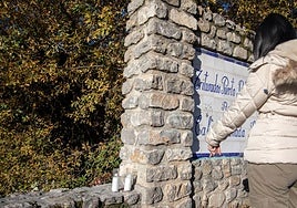 Punto de la A-4003, en Huétor Santillán, donde este domingo perdieron la vida Ventura y Javier en un accidente de tráfico.