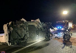 Vehículo volcado en la A-7, a la altura de Vera.