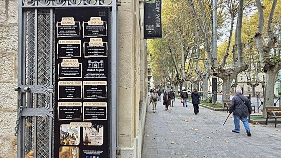 Exposiciones y visitas culturales para el puente en Jaén
