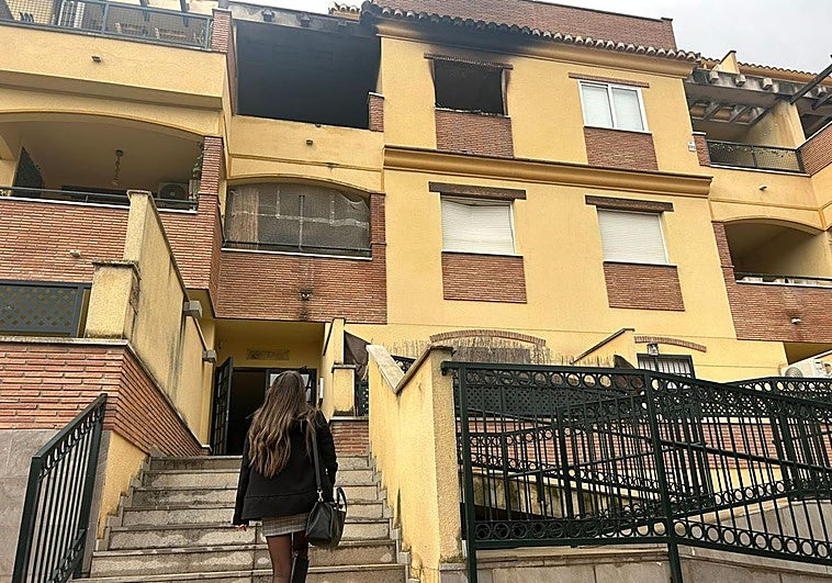 Los vecinos del bloque de Atarfe que explotó por un laboratorio de droga siguen sin volver a sus casas