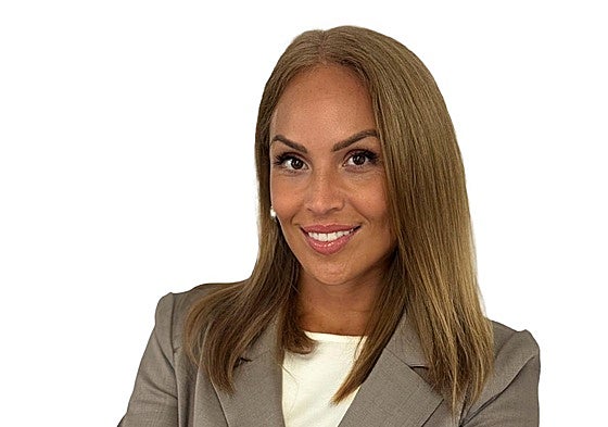 María Eugenia García Rubiño toma posesión como decana de la Facultad de Farmacia de la UGR