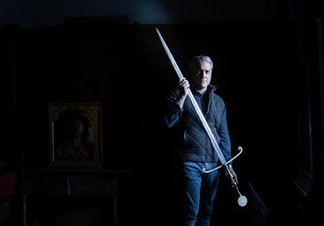 Hugo Vázquez, presidente de la Asociación Española de Amigos del Gran Capitán, en el Monasterio de San Jerónimo.