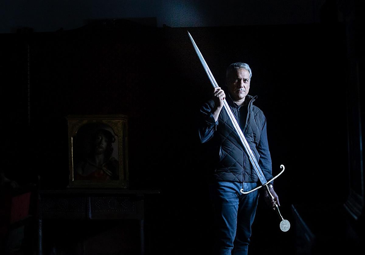 Hugo Vázquez, presidente de la Asociación Española de Amigos del Gran Capitán, en el Monasterio de San Jerónimo.