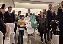 El Día de la Bandera reivindica la unidad y el orgullo jienense y andaluz
