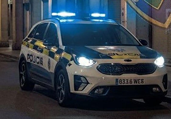 Policía Local en las inmediaciones.