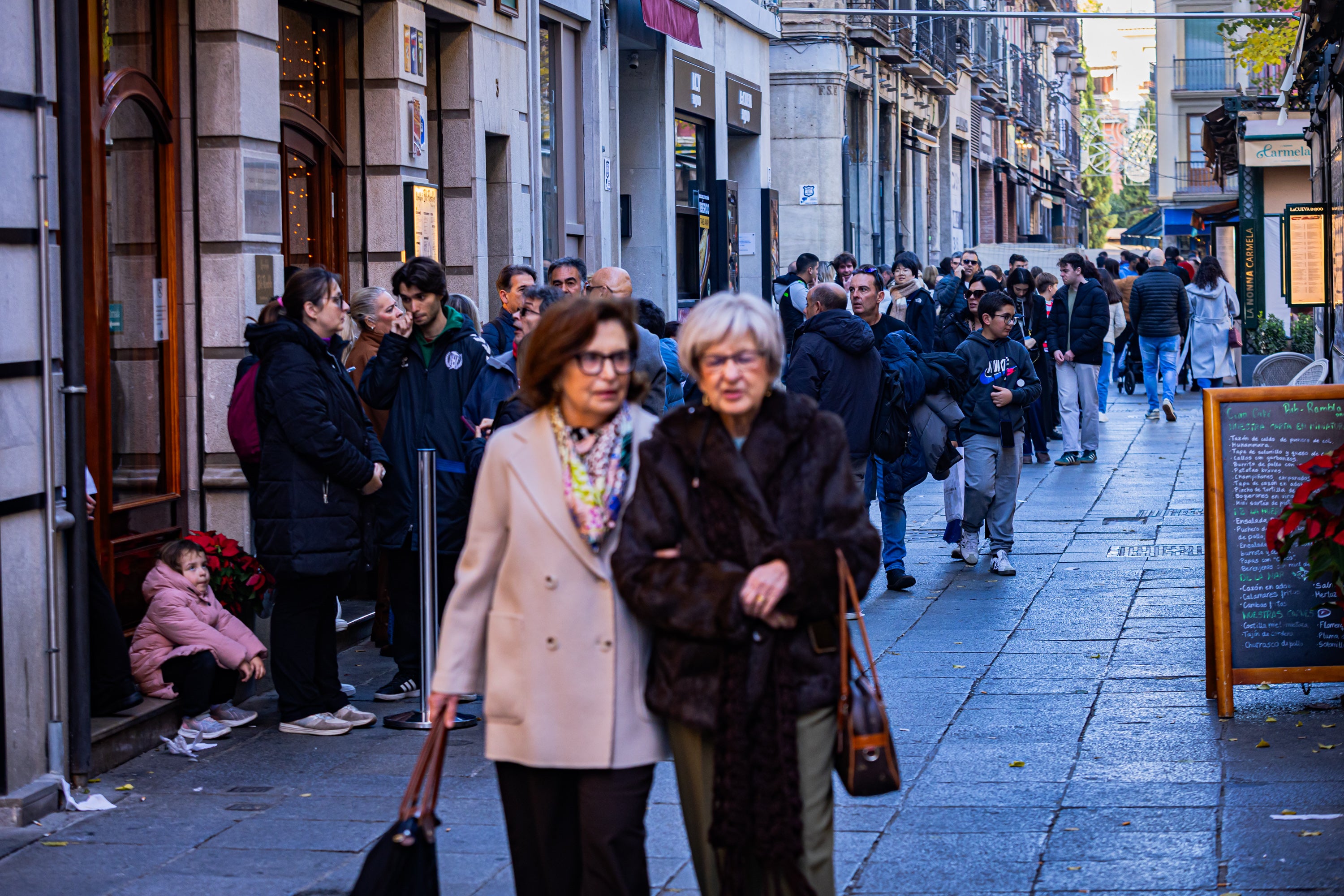 Ambientazo en las calles de Granada