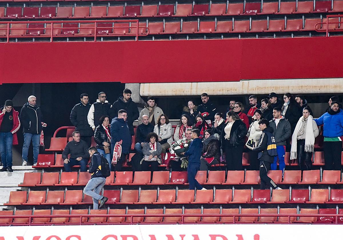 Encuéntrate en la grada del Granada-Ceuta