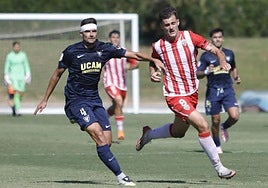 Iker Burgos tuvo la ocasión más clara del partido.