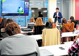 Caja Rural Granada apuesta por la formación empresarial