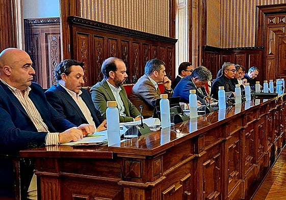 Bancada popular durante el Debate de la provincia.