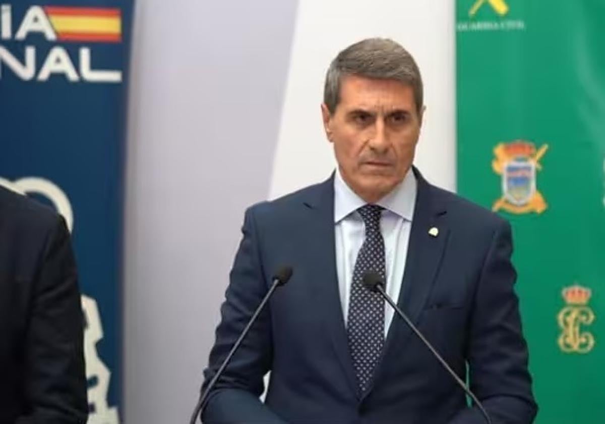 Fernández resalta que más de un millón y medio de jóvenes andaluces estarán protegidos con el nuevo seguro de alquiler