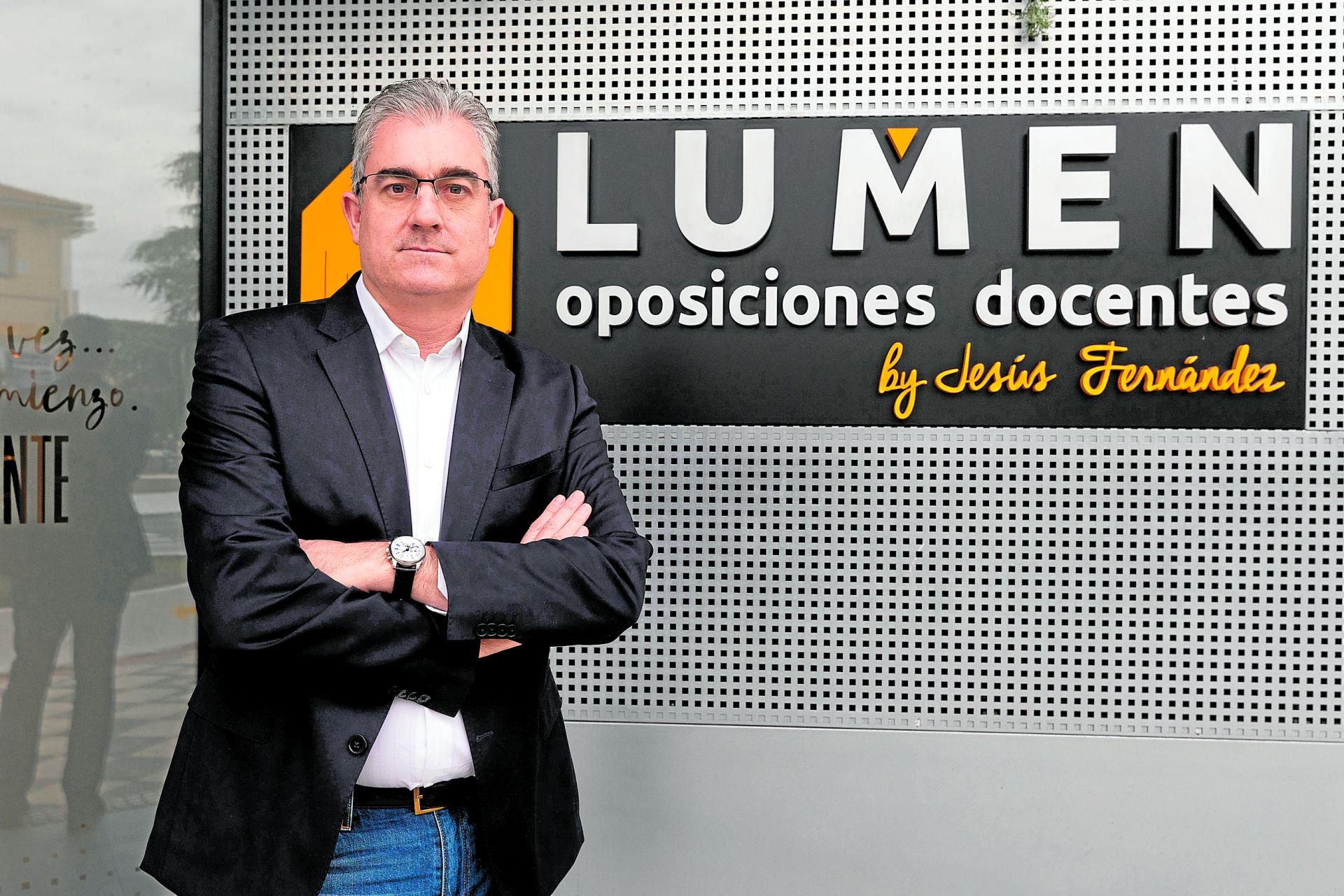 El profesor granadino que prepara las oposiciones cinco veces más rápido