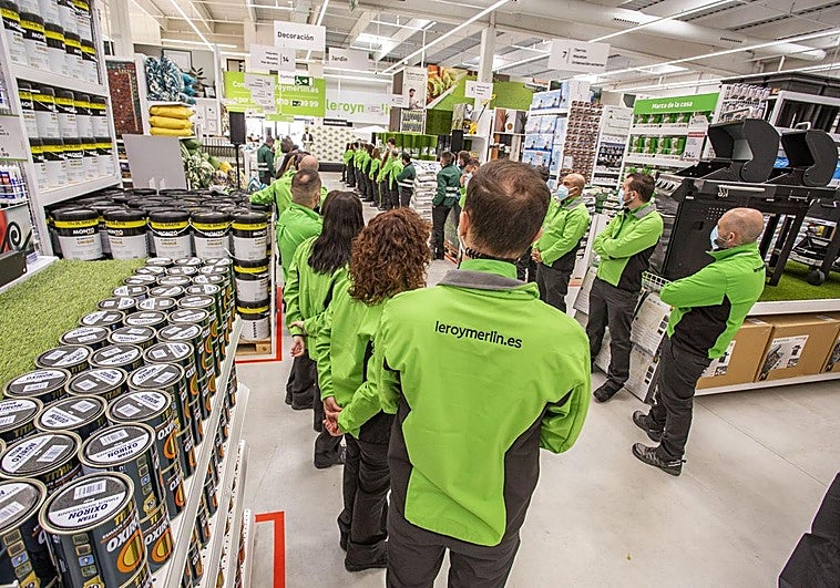 Leroy Merlin busca 78 trabajadores para sus establecimientos de Andalucía