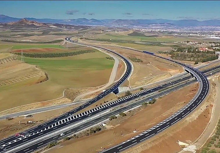 Así va a ser la reforma de la autovía de la Costa con un tercer carril para acabar con los atascos