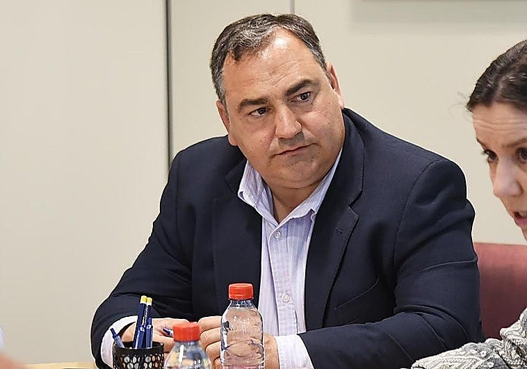 El ya exalcalde de Cogollos de Guadix se despide: «no me voy del pueblo ni de vuestro lado»