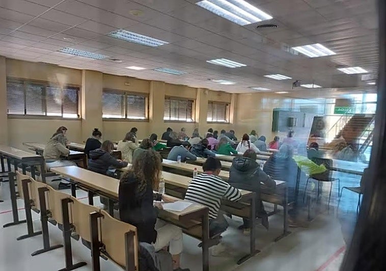 La Junta aprueba la oferta de empleo de 2025 para administración general con 3.422 plazas, el 75% de acceso libre