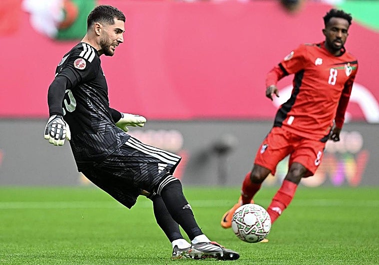 Luca Zidane destaca durante la goleada de Argelia