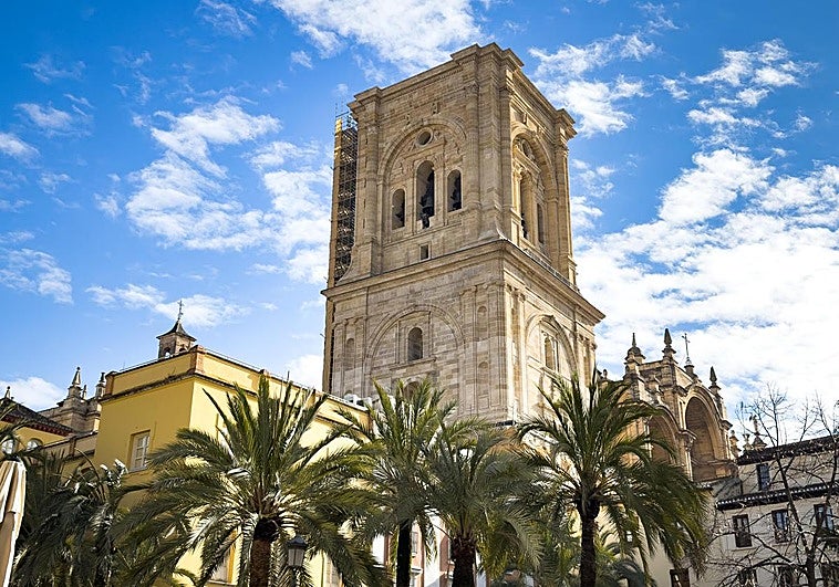 La torre de la Catedral de Granada, como hace 500 años