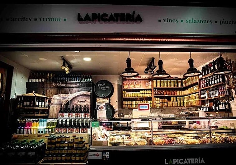 Denuncian agresiones racistas a personal de un local del Mercado de San Agustín en Nochebuena