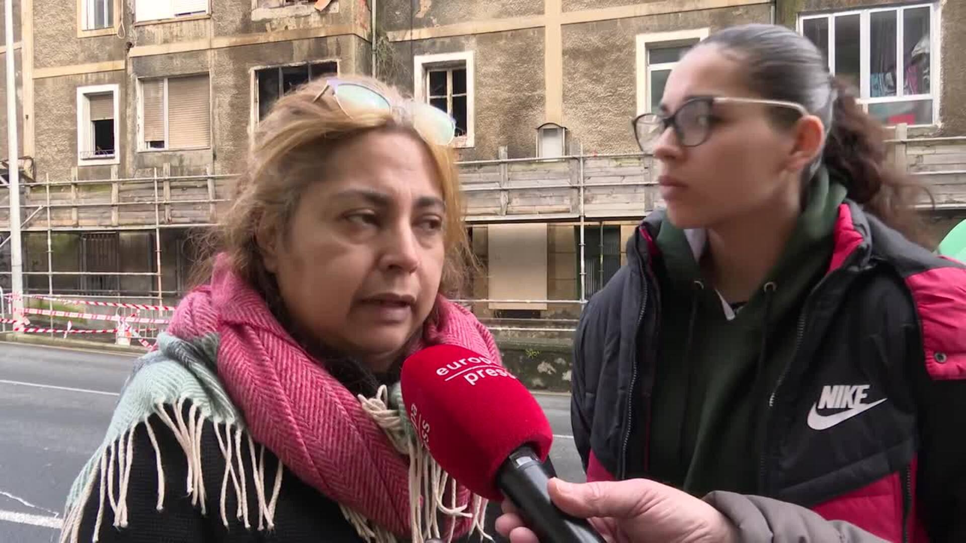 Vecinos afectados por un incendio reclaman una vivienda mientras continúe su desalojo