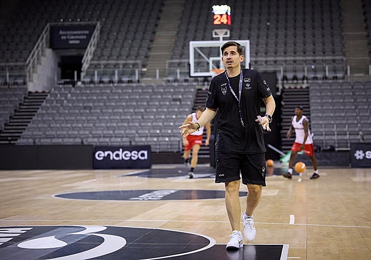 Arturo Ruiz coge las riendas del Covirán Granada: «Este club se caracteriza por luchar»